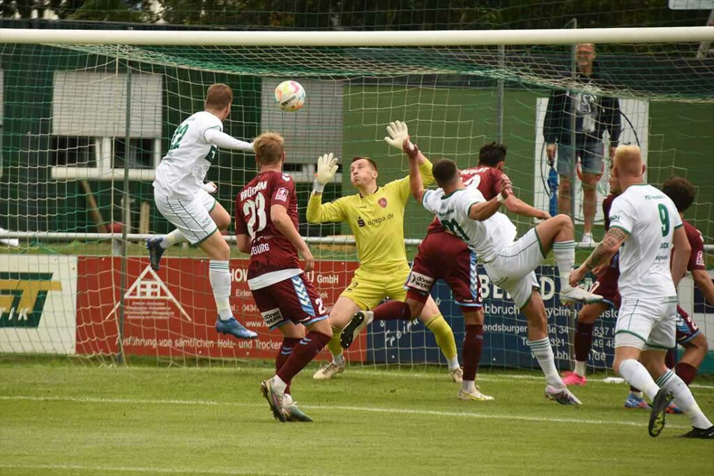 Das 1:1 durch Tim Möller (21, PSV Neumünster). © 2023 Olaf Wegerich Das 1:1 durch Tim Möller (21, PSV Neumünster). © 2023 Olaf Wegerich