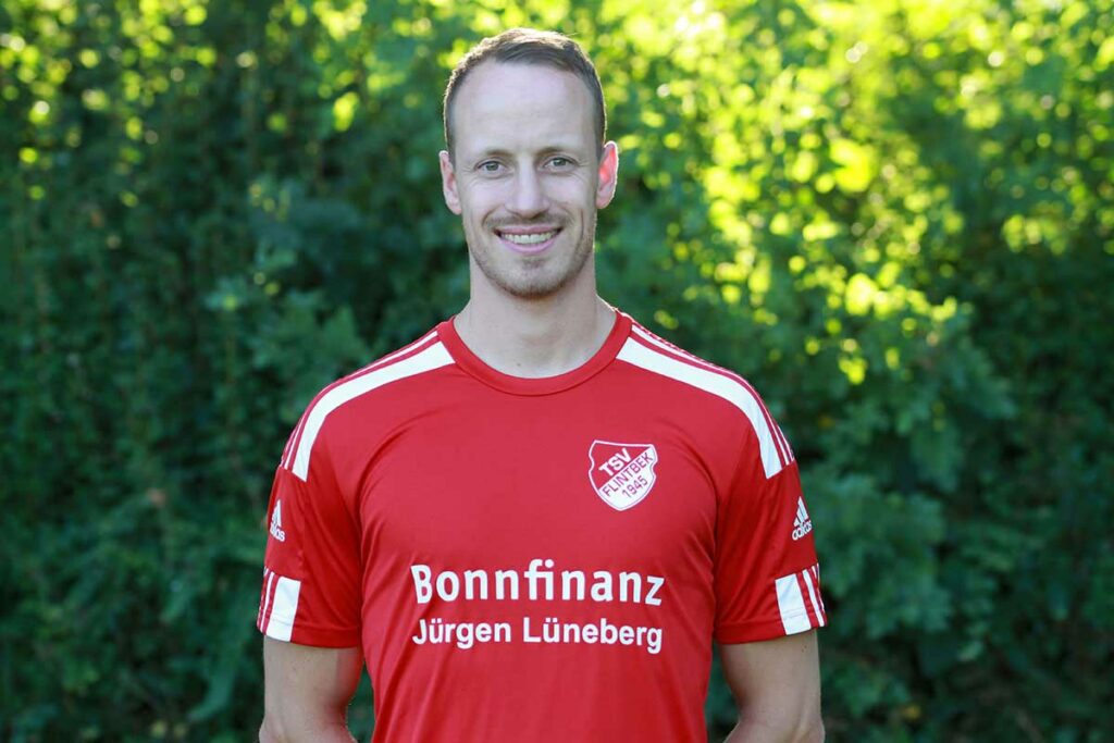 Moritz Hübner (TSV Flintbek) gelang mit zwei Toren in Folge die Ouvertüre der Begegnung gegen den TSV Stein. Quelle- Ismail Yesilyurt Moritz Hübner (TSV Flintbek 2022-23). Quelle- Ismail Yesilyurt