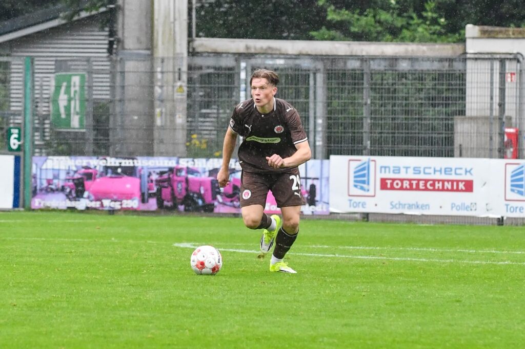 Lucas Schulze im Trikot des FC St.Pauli. © 2026 Eintracht Norderstedt Lucas Schulze im Trikot des FC St.Pauli. © 2026 Eintracht Norderstedt