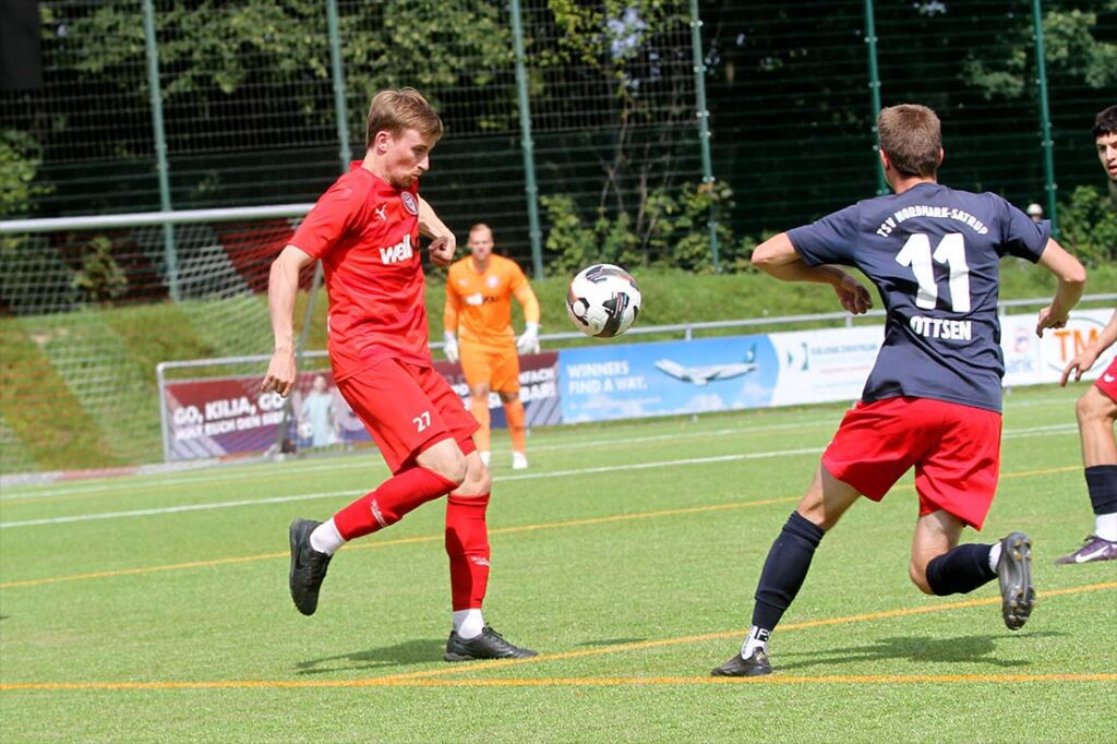 Yannik Jakubowski (Kilia Kiel) bereitete das 1:0 durch Paul Meseberg traumhaft vor. © 2025 Ismail Yesilyurt Yannik Jakubowski (Kilia Kiel) bereitete das 1:0 durch Paul Meseberg traumhaft vor. © 2025 Ismail Yesilyurt