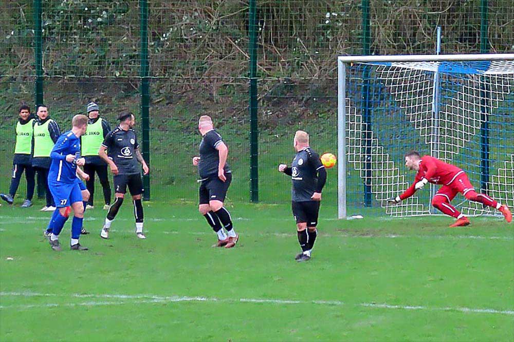 Dobersdorf erzielt das 1:1. © 2023 Tobias Möhle Dobersdorf erzielt das 1:1. © 2023 Tobias Möhle