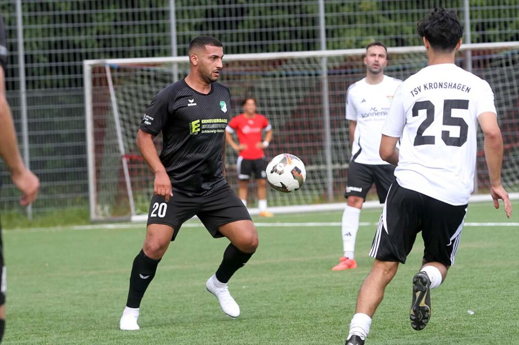 Tarek Yassine und der TSV Hattstedt bleiben mit 4 Punkten unten im Keller stecken. © 2025 Ismail Yesilyurt Tarek Yassine und der TSV Hattstedt bleiben mit 4 Punkten unten im Keller stecken. © 2025 Ismail Yesilyurt