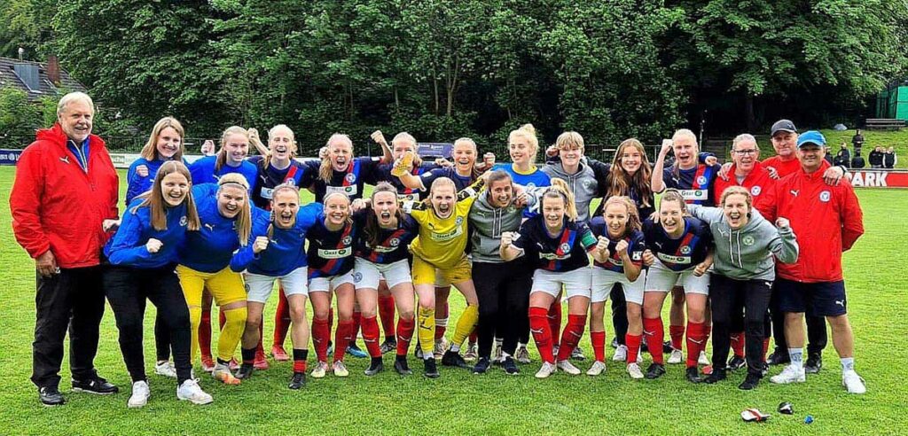 Auf den souveränen Vizemeister Holstein Women wartet noch eine letzte Aufgabe. Foto Dennis Begunk Der souveräne Vizemeister - Holstein Women. Foto Dennis Begunk