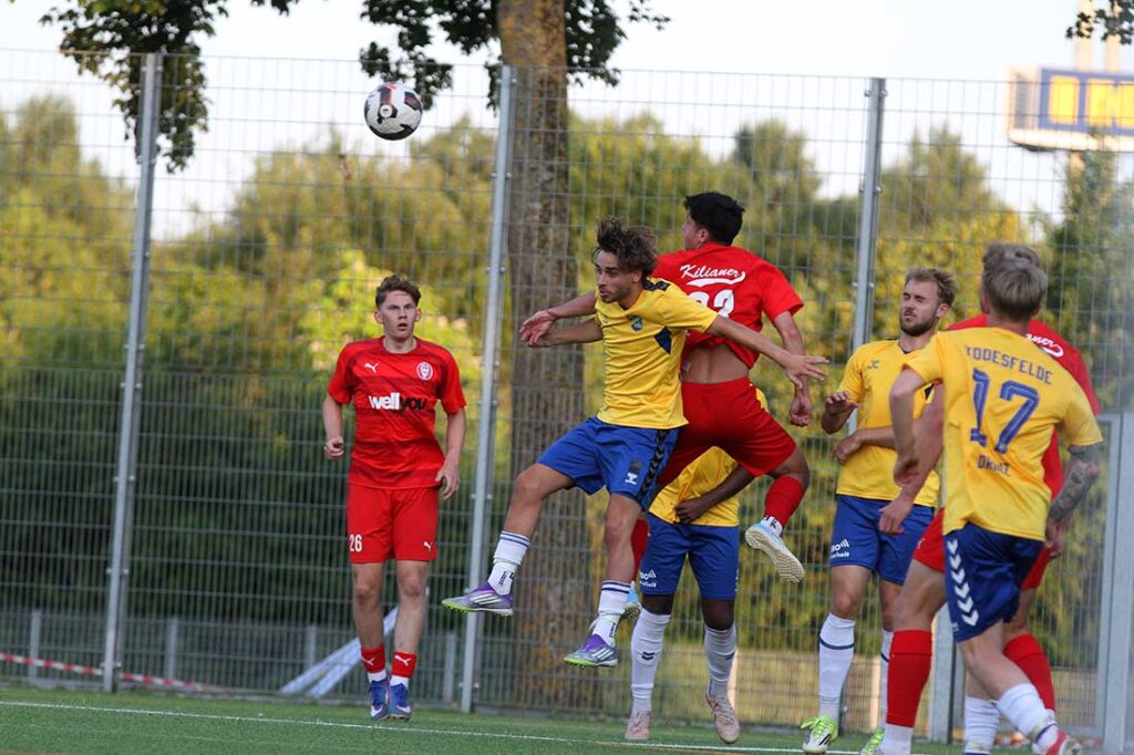 Szene aus dem Testspiel zwischen Kilia Kiel und SV Todesfelde. © 2026 Ismail Yesilyurt Szene aus dem Testspiel zwischen Kilia Kiel und SV Todesfelde. © 2026 Ismail Yesilyurt