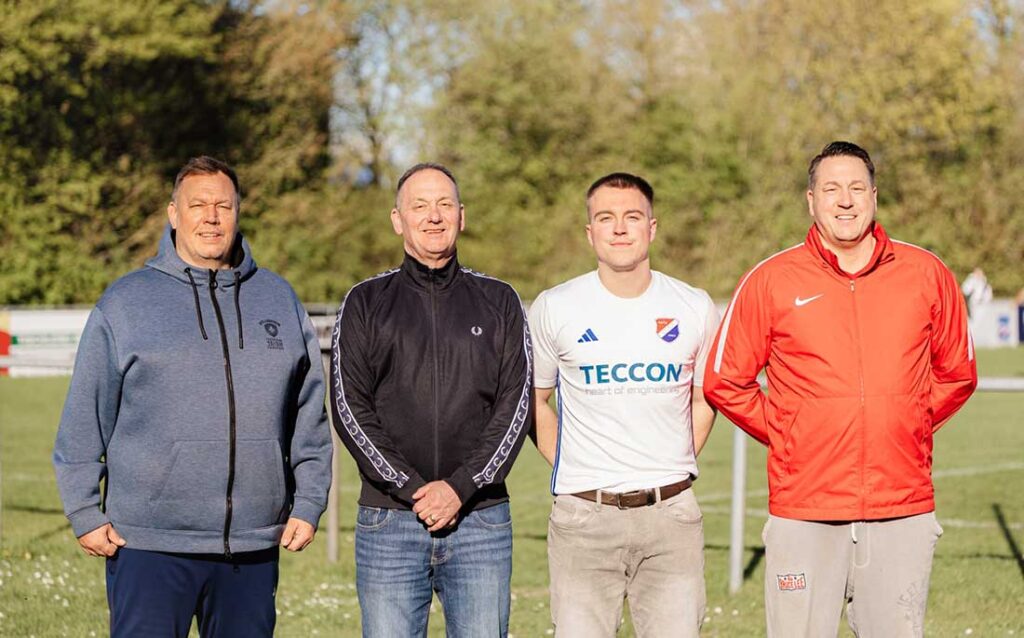V. l. - Co Torben Bornhöft, Trainer Dukats-Jadwizak, Ben Lipfert und der Sportliche Leiter der SpVg Eidertal Molfsee Chris Foley. © 2026 SpVg Eidertal Molfsee