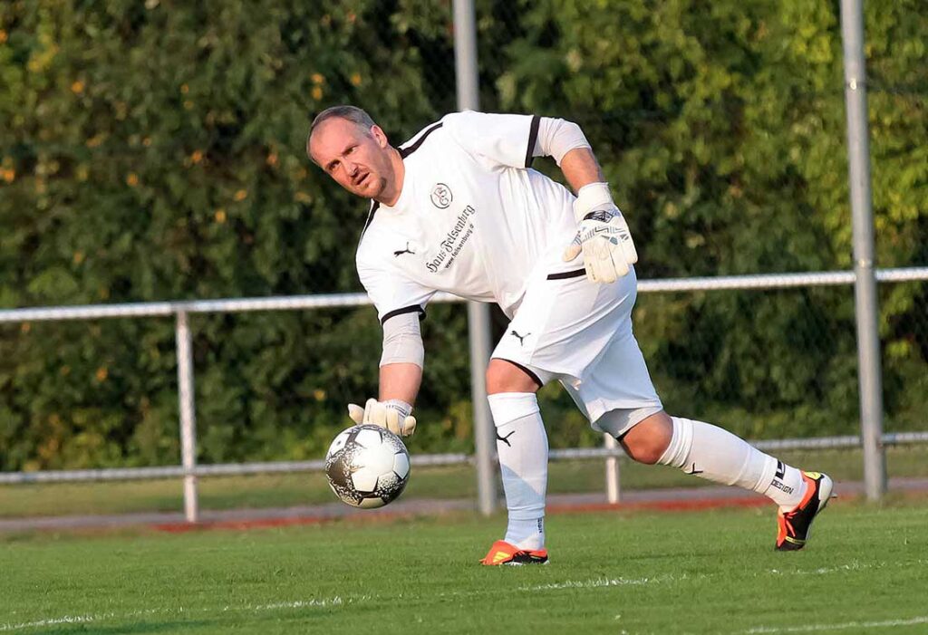 Thomas Bohrmann rettete der Probsteier SG einen Punkt beim Barkelsbyer SV. © 2024 Ismail Yesilyurt