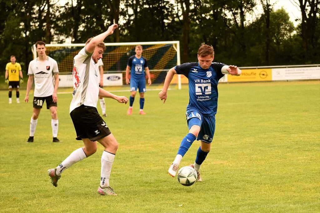 Til Berg (Kropp) gegen Lukas Gersteuer (Jevenstedt). © 2025 Olaf Wegerich Til Berg (Kropp) gegen Lukas Gersteuer (Jevenstedt). © 2025 Olaf Wegerich
