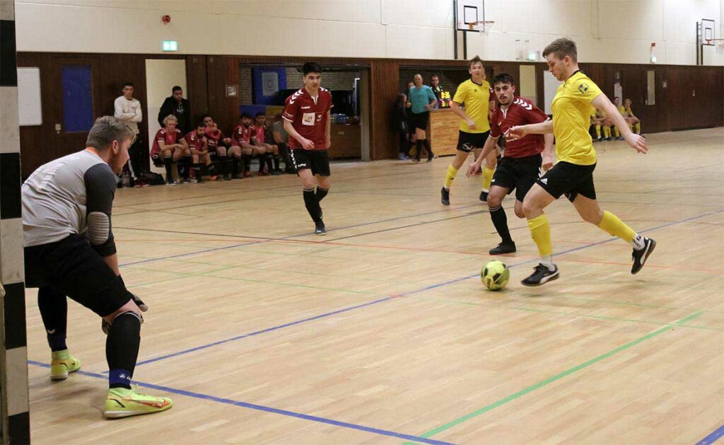 Jonas Schäfer (TSV Altenholz) trifft zum 14:3. © 2023 Ismail Yesilyurt Jonas Schäfer (TSV Altenholz) trifft zum 14:3. © 2023 Ismail Yesilyurt
