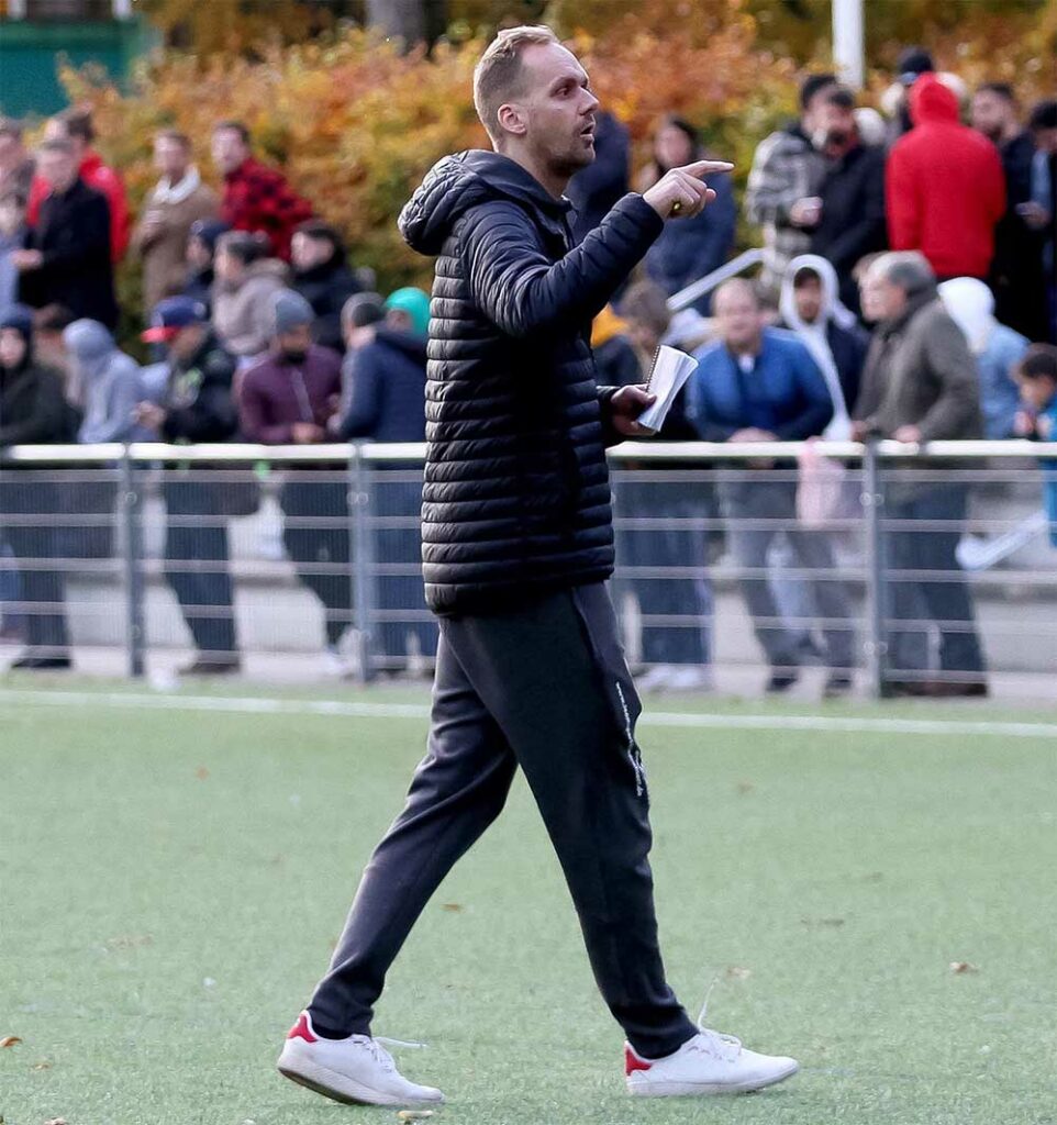 Björn Sörensen kündigte zum Saisonende seinen Abschied als Trainer an. Björn Sörensen kündigte zum Saisonende seinen Abschied als Trainer an. © Ismail Yesilyurt