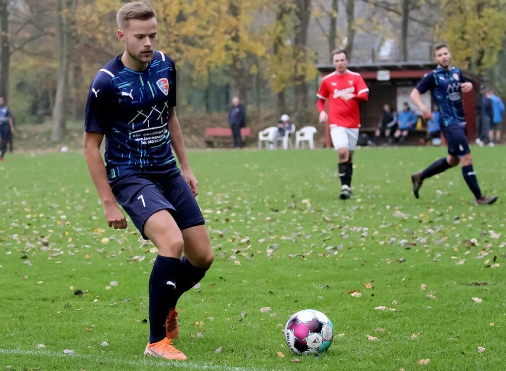 Dominik Schiffer legte eins vor und traf dann auch selbst für die FSG Saxonia. Dominik Schiffer legte eins vor und traf dann auch selbst für die FSG Saxonia. © Ismail Yesilyurt