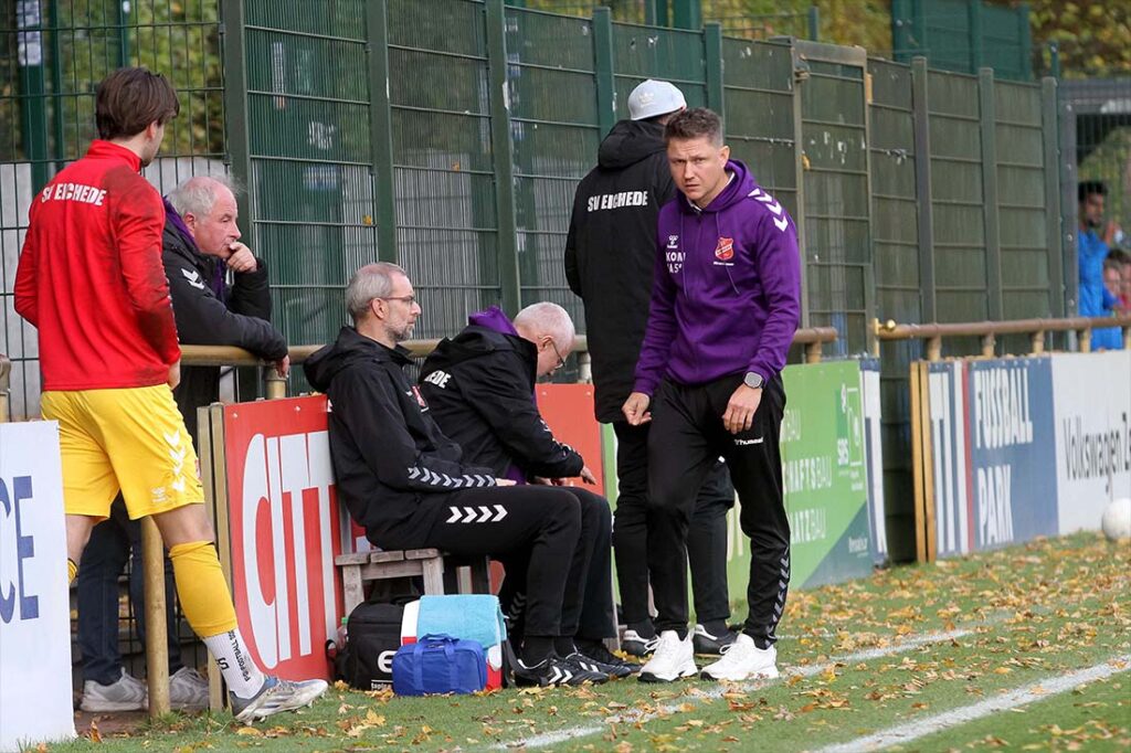 Trainer Paul Kujawski (SV Eichede) hat wieder eine schlagkräftige Mannschaft geformt. © 2025 Ismail Yesilyurt Trainer Paul Kujawski (SV Eichede) hat wieder eine schlagkräftige Mannschaft geformt. © 2025 Ismail Yesilyurt