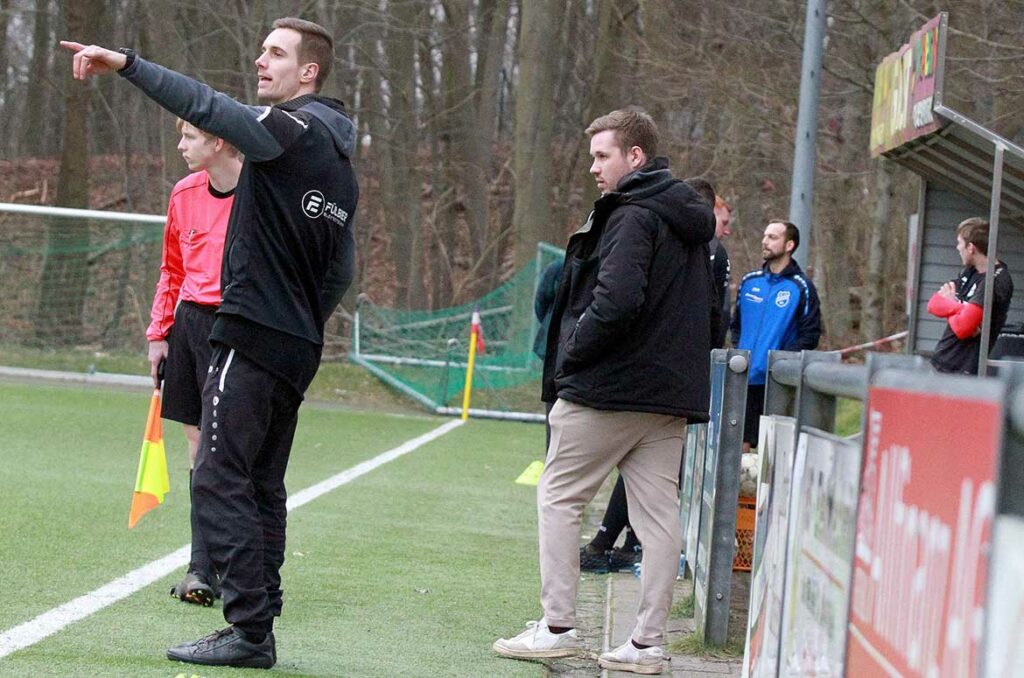 Kjell Gonda (li.) und Yannick Schnoor, 2 der 3 Haupttrainer der SG Dobersdorf-Probsteierhagen, standen in der Startelf. © 2023 Ismail Yesilyurt