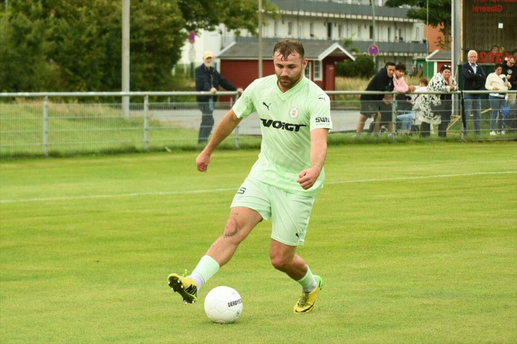 Ben Luca Nohns (PSV Neumünster). © 2025 Olaf Wegerich Ben Luca Nohns glänzte beim PSV als Torschütze und Vorbereiter. © 2025 Olaf Wegerich