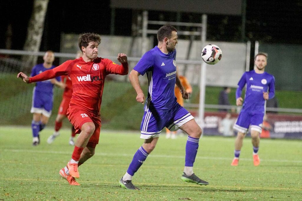 Philipp Spohn (Kilia Kiel) verfolgt Freddy Kaps (Oldenburger SV). © 2025 Ismail Yesilyurt Philipp Spohn (Kilia Kiel) verfolgt Freddy Kaps (Oldenburger SV). © 2025 Ismail Yesilyurt