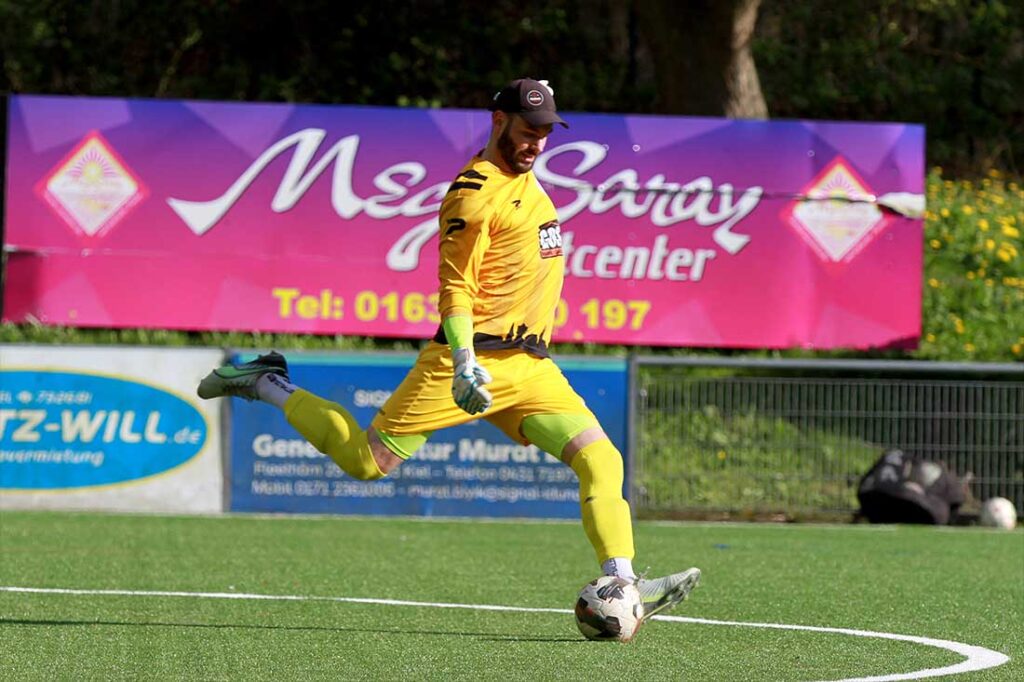 Starker Rückhalt des VfR Neumünster – der starke Keeper Christopher Newe. © 2026 Ismail Yesilyurt Starker Rückhalt des VfR Neumünster - der starke Keeper Christopher Newe. © 2026 Ismail Yesilyurt
