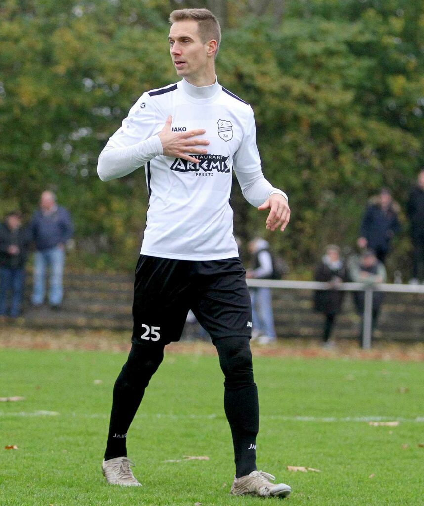 Die Erfahrungen von Kjell Gonda in der Regional- und Oberliga helfen der SG. © Ismail Yesilyurt