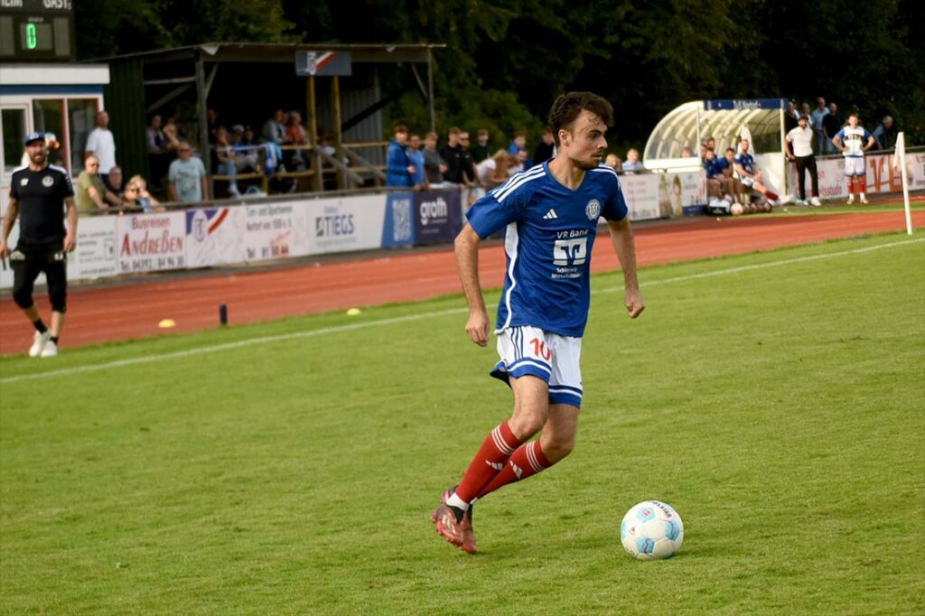 Lasse Böttcher gelang der Treffer zum 1:1-Ausgleich. © 2025 Olaf Wegerich Lasse Böttcher gelang der Treffer zum 1:1-Ausgleich. © 2025 Olaf Wegerich