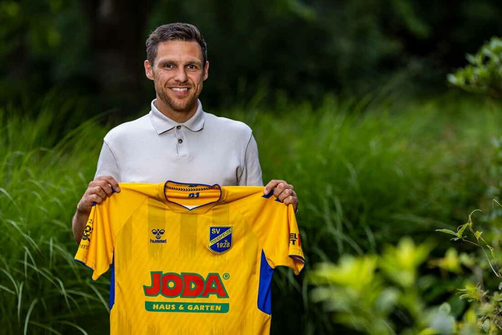 Von der Lohmühle in den JODA-Sportpark – Mirko Boland . © 2024 SV Todesfelde-Sönke Ehlers Von der Lohmühle in den JODA-Sportpark - Mirko Boland . © 2024 SV Todesfelde-Sönke Ehlers