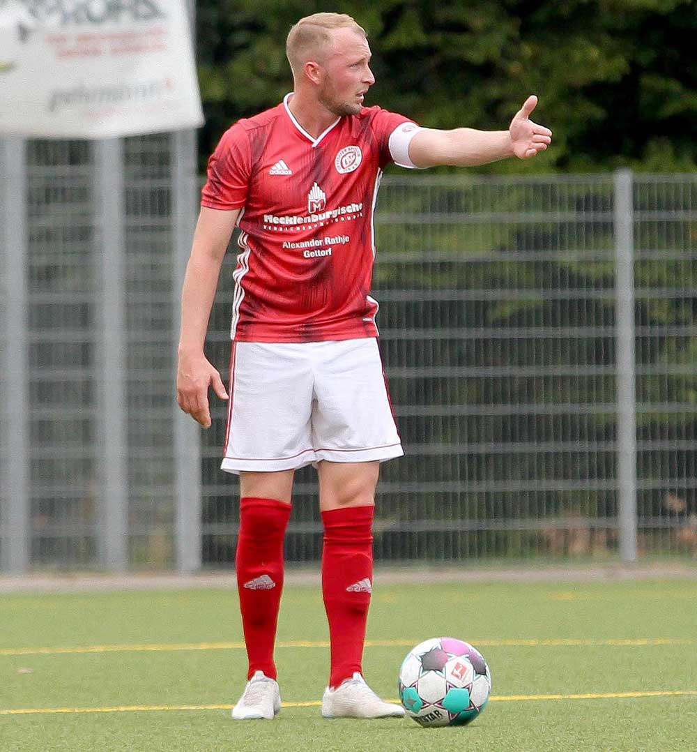 Yannick Wolf Yannick Wolf als Allroundspieler agierte im ersten Saisondrittel als Innenverteidiger. © Ismail Yesilyurt
