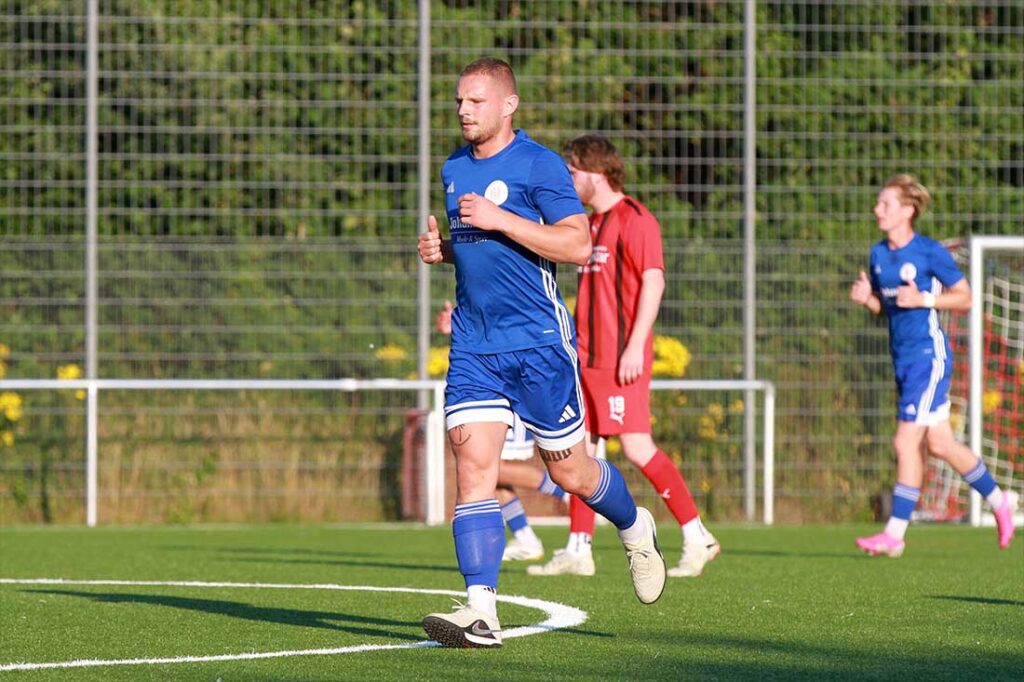Silas Bünning (Oldenburger SV) markiert den Endstand. © 2026 Ismail Yesilyurt Silas Bünning (Oldenburger SV) markiert den Endstand. © 2026 Ismail Yesilyurt
