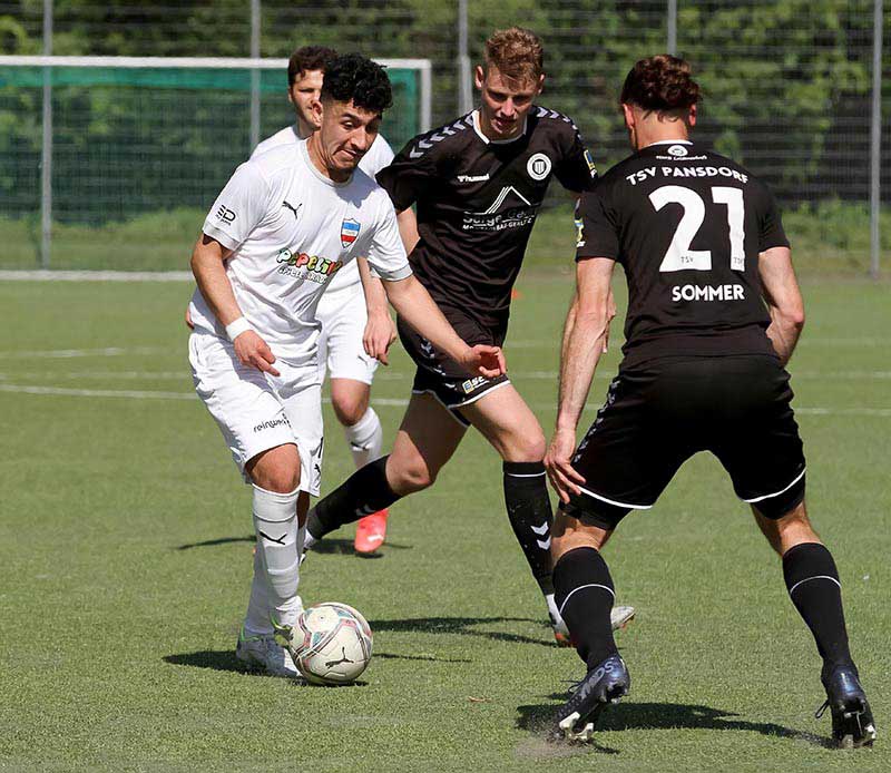 Badreddin Hamze traf doppelt für Inter Türkspor Kiel II. Badreddin Hamze traf doppelt für Inter Türkspor Kiel II. © Ismail Yesilyurt