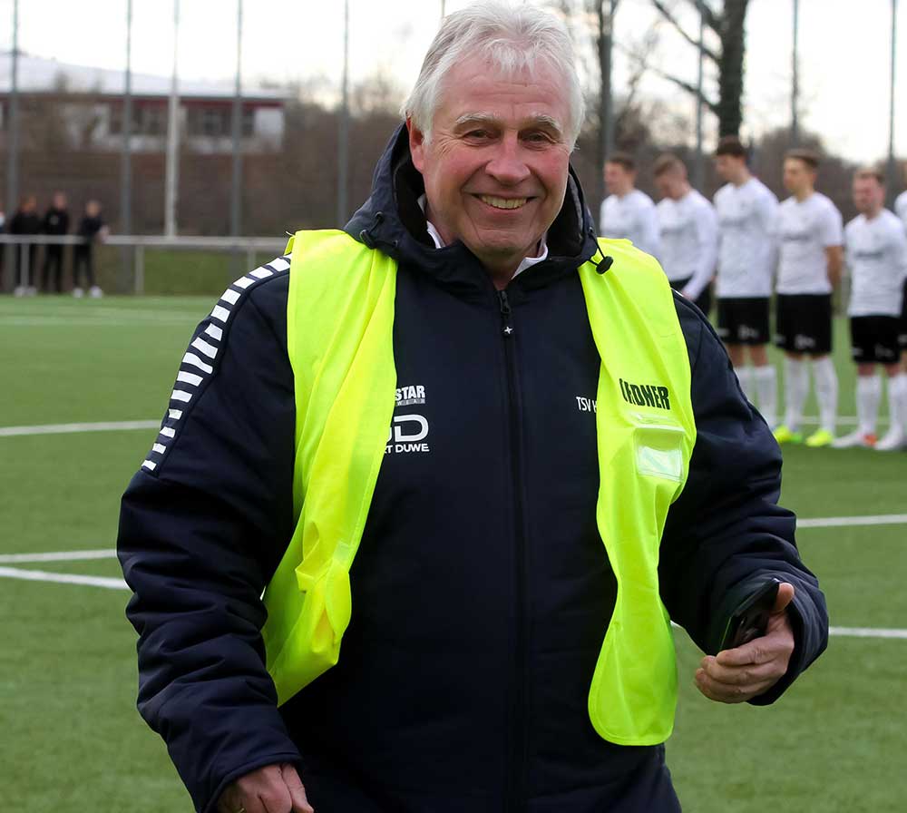 Ligaobmann Jens Köhler freut sich über die interne (beste) Lösung. Ligaobmann Jens Köhler freut sich über die interne (beste) Lösung. © Ismail Yesilyurt