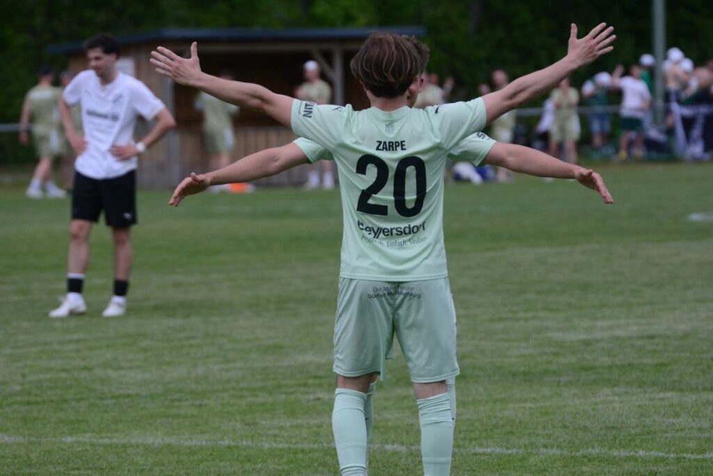 Tom Zarpe und Til Küffner bejubeln den zweiten PSV-Treffer. © 2026 Olaf Wegerich Tom Zarpe und Til Küffner bejubeln den zweiten PSV-Treffer. 2026 Olaf Wegerich