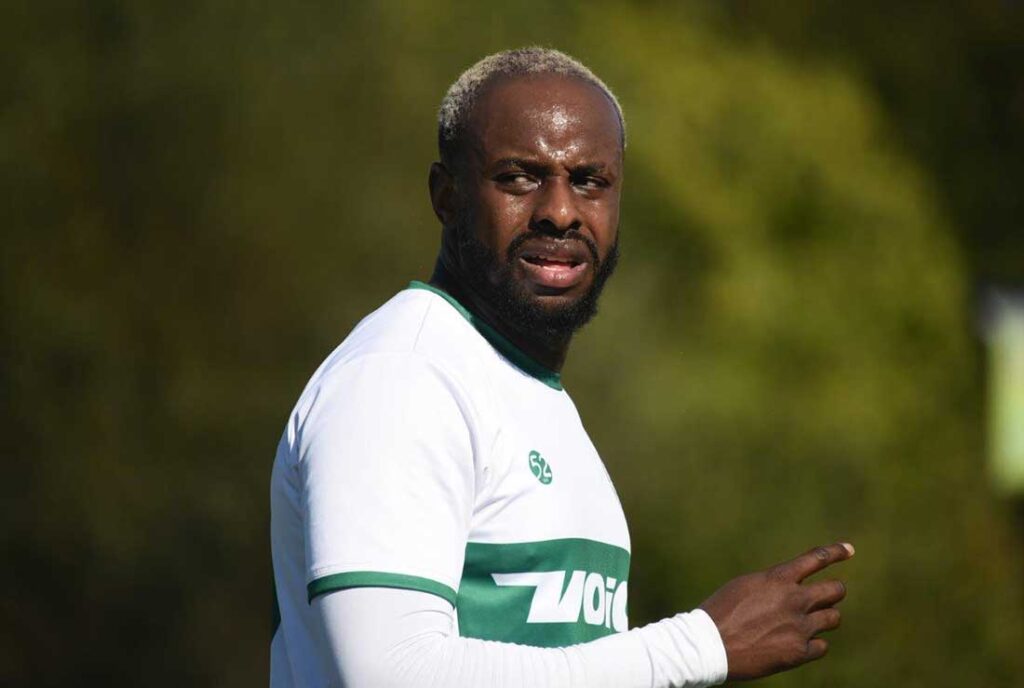 Grady Zinkondo (PSV Neumünster) macht viel Teamwork. © 2025 Olaf Wegerich Grady Zinkondo (PSV Neumünster) macht viel Teamwork. © 2025 Olaf Wegerich