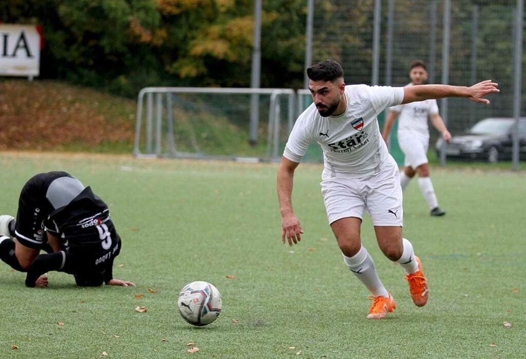 Halil Karakaya, hier noch im Trikot von Inter II aus der letzten Saison, traf für seinen neuen Verein zum 1-2. © Ismail Yesilyurt