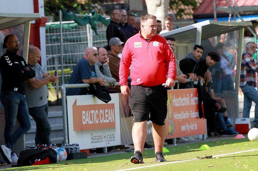 Sven Tramm wechselt nach 6 sehr erfolgreichen Jahren auf der Trainerbank in das weiterentwickelte Gremium des SVT. © 2022 Ismail Yesilyurt