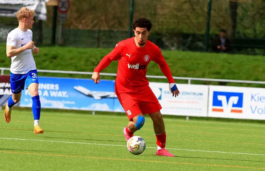 Ben Opoku Labes geht vom FC Kilia Kiel zu Weiche Flensburg 08. © 2024 Ismail Yesilyurt Ben Opoku Labes geht vom FC Kilia Kiel zu Weiche Flensburg 08. © 2024 Ismail Yesilyurt
