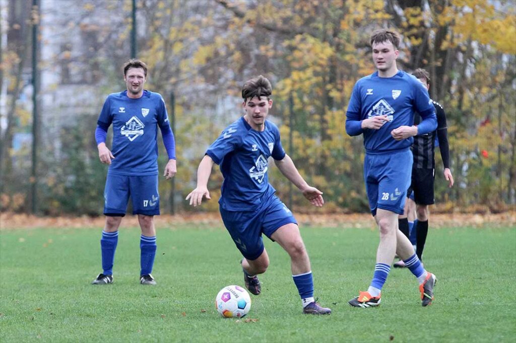 Luca Witt und der TSV Plön konnten den Schwung des 1:0 nicht ausnutzen. © 2025 Ismail Yesilyurt Luca Witt und der TSV Plön konnten den Schwung des 1:0 nicht ausnutzen. © 2025 Ismail Yesilyurt