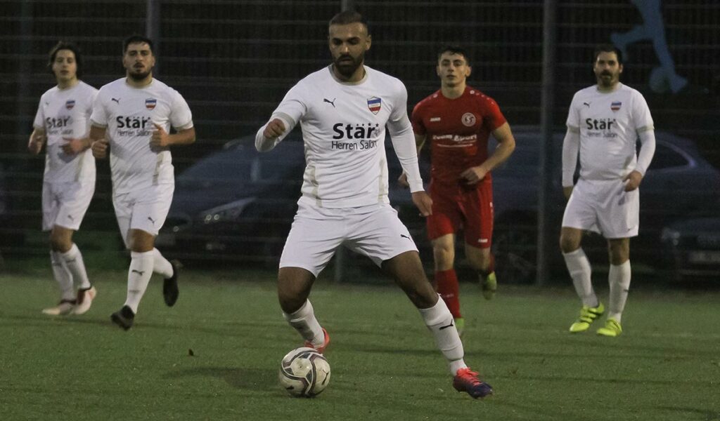 Ali Al Khudary (Inter Türkspor Kiel II) gelang das 2:1 für die Gäste. Ali Al Khudary (Inter Türkspor Kiel II) gelang das 2:1 für die Gäste. © Ismail Yesilyurt