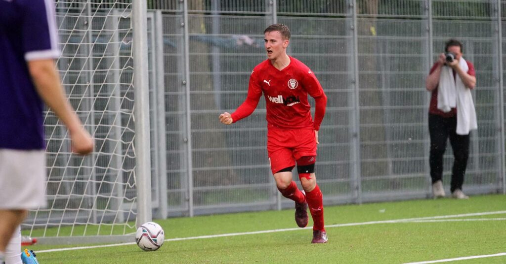 Bum-Bum-Jakubowski – Hattrick perfekt innerhalb von 18 Minuten für Yannik Jakubowski. Bum-Bum-Jakubowski - Hattrick perfekt innerhalb von 18 Minuten für Yannik Jakubowski. © Ismail Yesilyurt