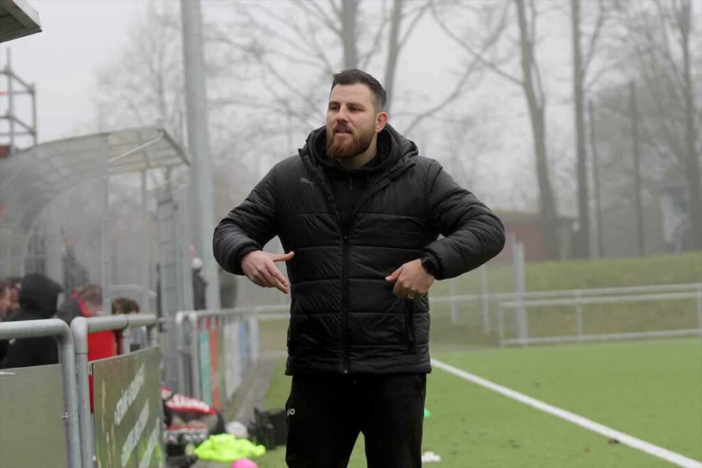 Drei Elfmeter in einem Spiel, drei verschiedene Schützen und alle verwandelt, das wird Nicola Soranno (Kilia Kiel) nie wieder erleben. © 2024 Ismail Yesilyurt