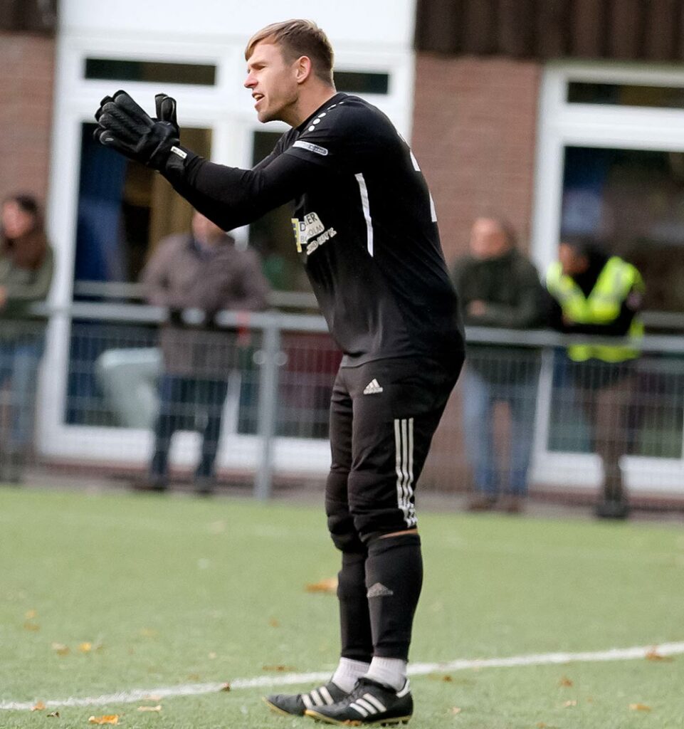 Nichts zu machen bei den fünf Toren für Keeper Ronny Losereit (TSV Bordesholm). Starke Leistung von Keeper Ronny Losereit (TSV Bordesholm). © Ismail Yesilyurt