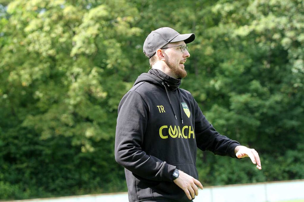 Trainer Nicklas Loose hat bei SVE Comet Kiel eine gute Einheit geformt. © 2026 Ismail Yesilyurt Trainer Nicklas Loose hat bei SVE Comet Kiel eine gute Einheit geformt. © 2026 Ismail Yesilyurt