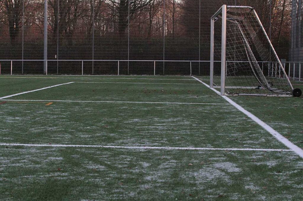 Strafraum von rechts 20241130 TSV Kronshagen - SV Dörpum Strafraum von rechts