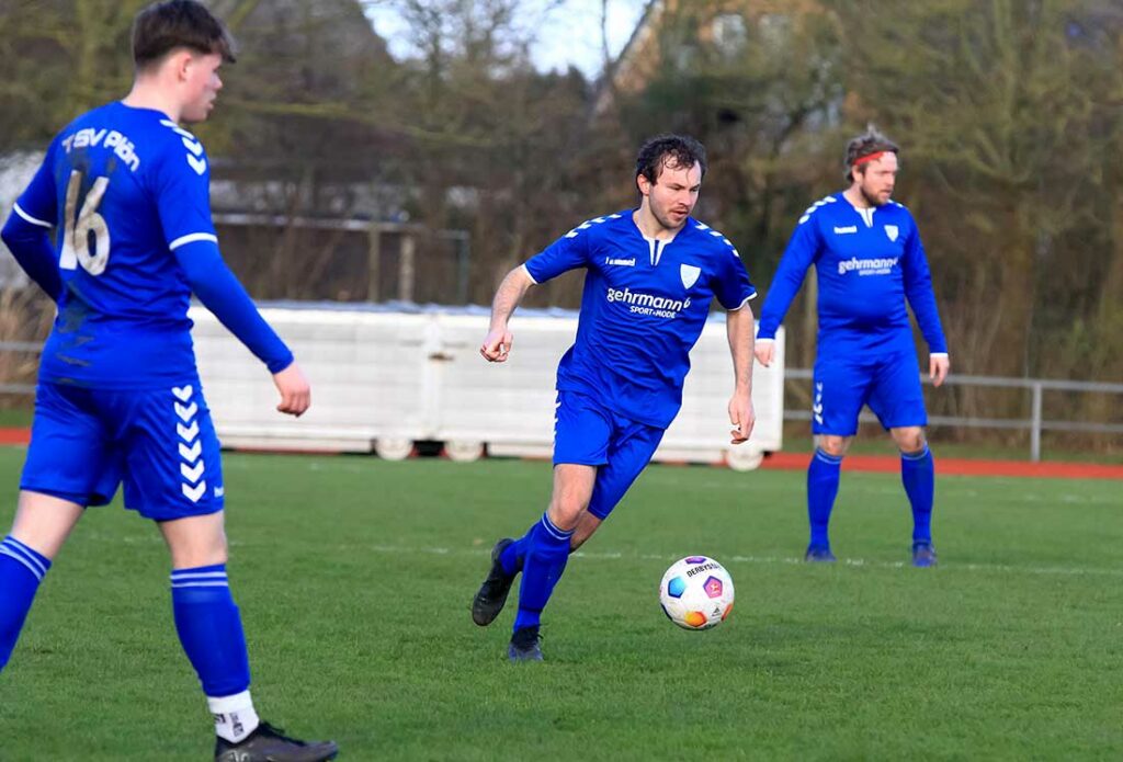 Das 1:0 durch Jens Henningsen bringt dem TSV Plön kein Glück gegen den TSV Flintbek. © 2024 Ismail Yesilyurt