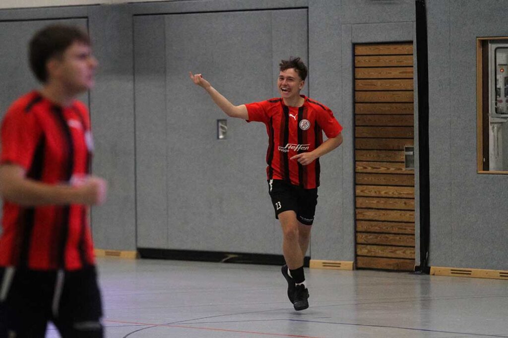 Jorve Steffen (Probsteier SG) nach seinem 1:0 gegen Kilia Kiel. © 2025 Ismail Yesilyurt Jorve Steffen (Probsteier SG) nach seinem 1:0 gegen Kilia Kiel. © 2025 Ismail Yesilyurt