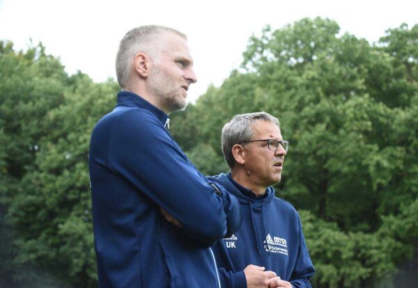 Sebastian Barth (li.) hört am Saisonende beim MTSV Hohenwestedt auf. @ 2024 Olaf Wegerich Sebastian Barth (li.) hört am Saisonende beim MTSV Hohenwestedt auf. @ 2024 Olaf Wegerich