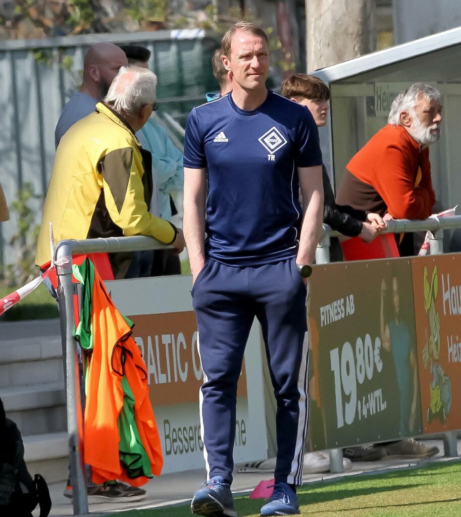 Letztes Spiel für Maik Gabriel und den OTSV in der Landesliga. Nicklas Loose übernimmt zur neuen Saison. Letztes Spiel für Maik Gabriel und den OTSV in der Landesliga. Nicklas Loose übernimmt zur neuen Saison.