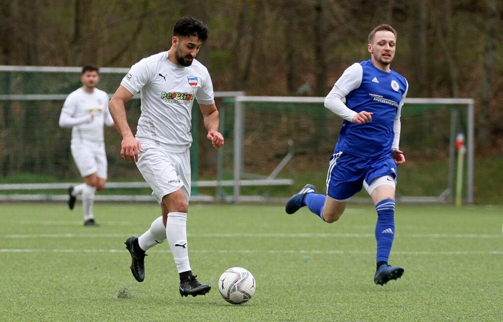 Okan Erkocu (li.) bereitete nach der Pause zwei Gelegenheiten vor, doch Gefährliches sprang für Inter nicht heraus. © Ismail Yesilyurt