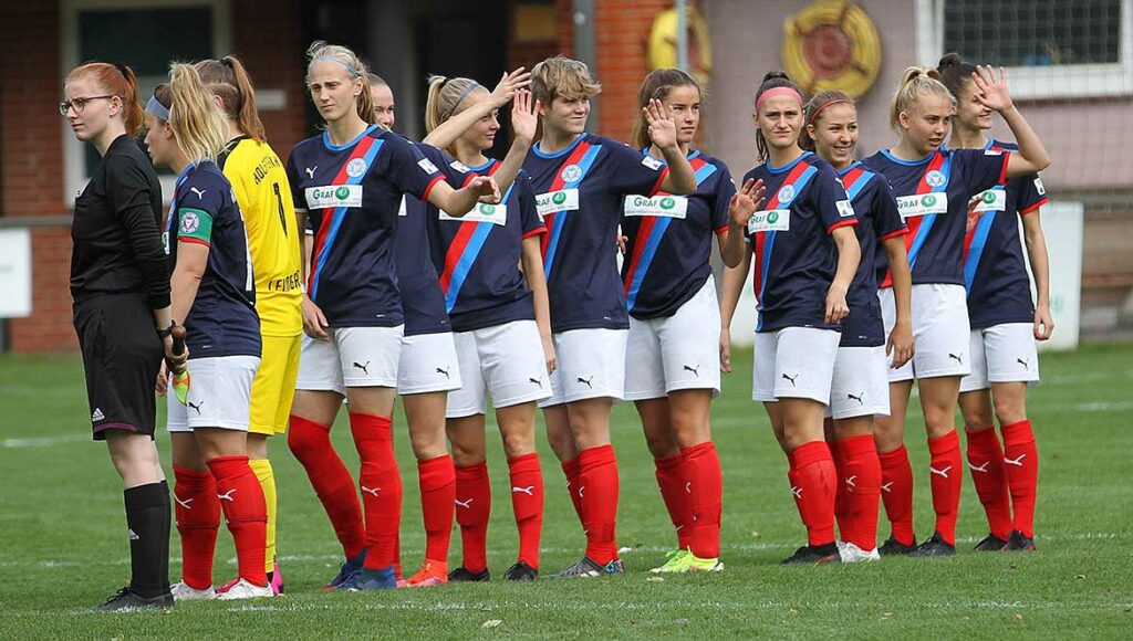 Die Frauen von Holstein Kiel verabschieden sich aus 2021. Mit Sprung auf Platz zwei? Die Frauen von Holstein Kiel verabschieden sich aus 2021. Mit Sprung auf Platz zwei?