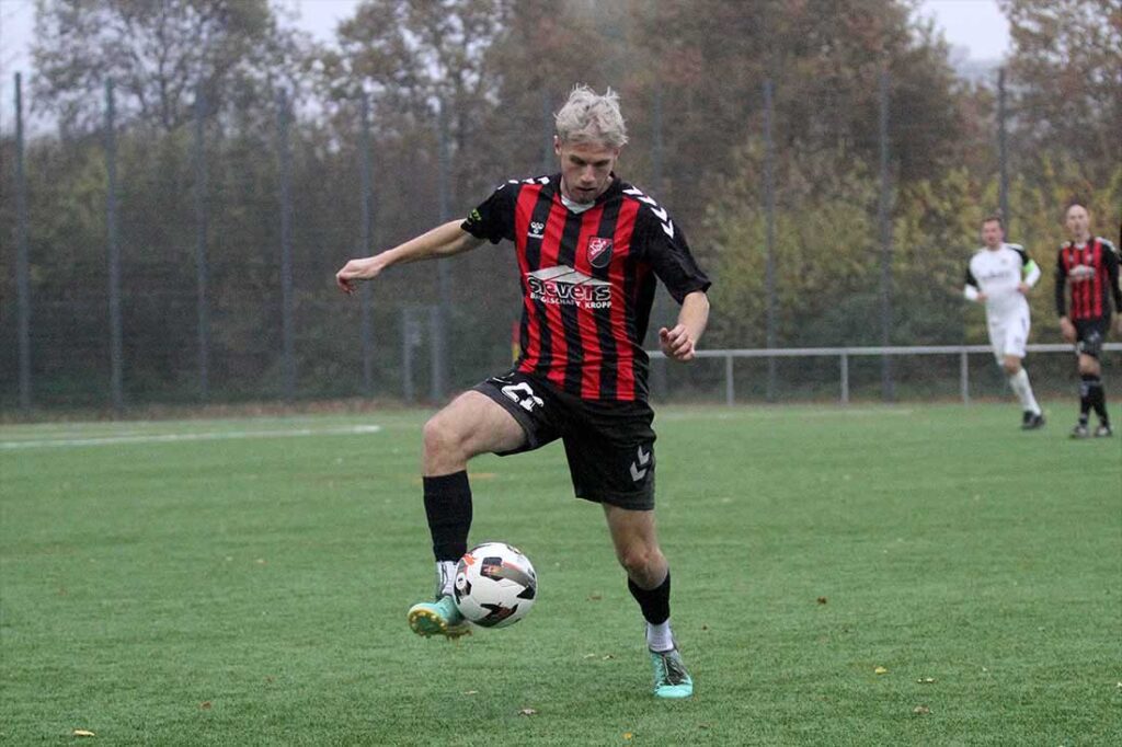 Niclas Krause (TSV Kropp) kurz vor seinem Golden Goal. © 2024 Ismail Yesilyurt Niclas Krause (TSV Kropp) kurz vor seinem Golden Goal. © 2024 Ismail Yesilyurt