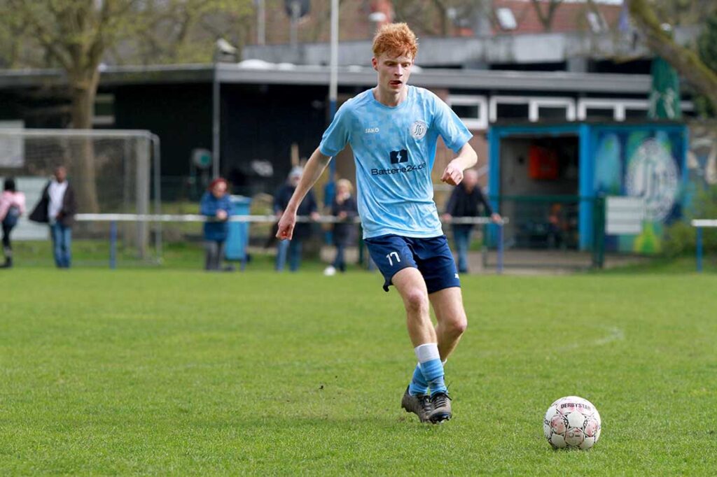 Henning Eberling  (Suchsdorfer SV) hätte in Oldenburg seine Torbilanz verdoppeln können. Am Ende gab es mit dem wichtigen 1-1 den vierten Saisontreffer. © 2026 Ismail Yesilyurt