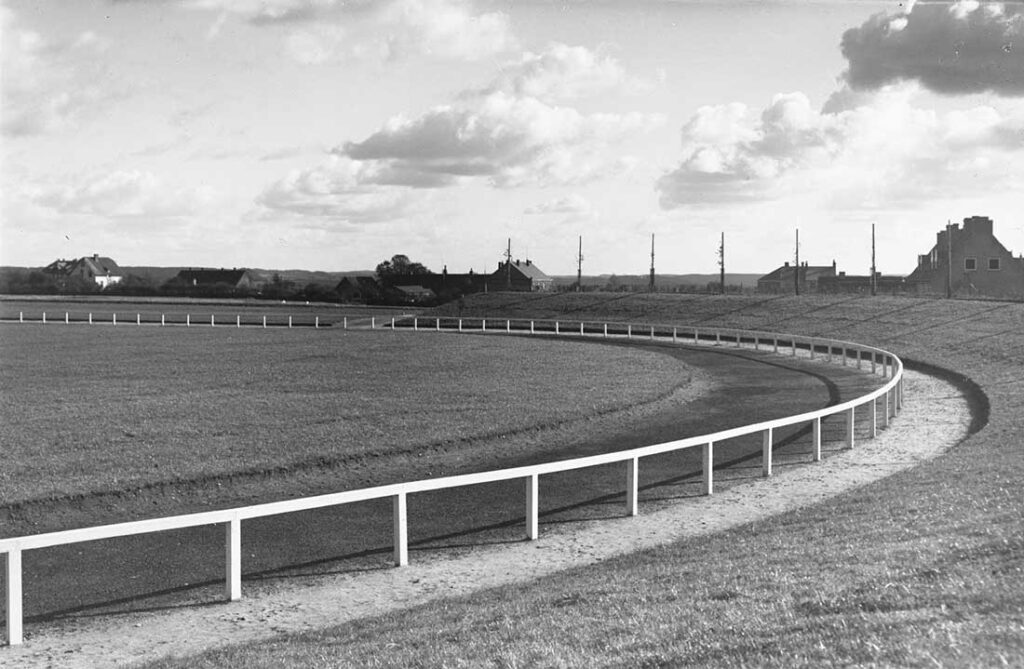 Der Jahnplatz 1930. © Kieler Stadtarchiv Der Jahnplatz 1930. © Kieler Stadtarchiv