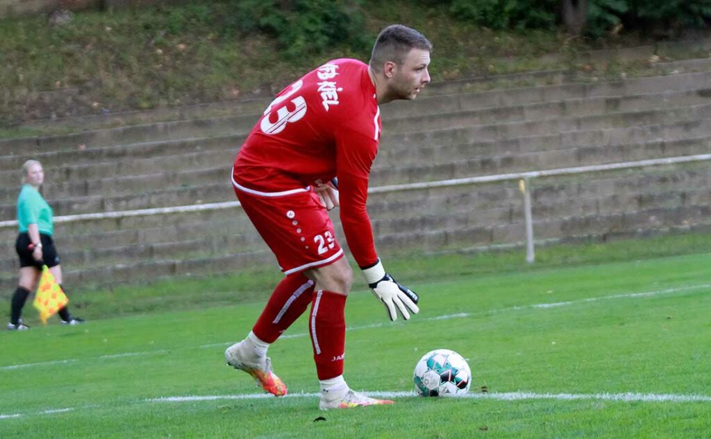 Bent Kalbhenn (VfB Kiel) hielt mit Glück und Geschick seinen Kasten sauber. Quelle: Ismail Yesilyurt Bent Kalbhenn (VfB Kiel) hielt mit Glück und Geschick seinen Kasten sauber. Quelle: Ismail Yesilyurt