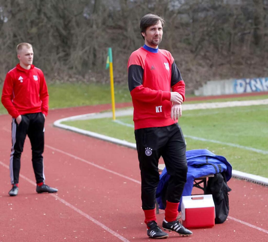 Eine Mission nahe impossible wäre für Coach Karsten Tolle und den TSV Stein fast geglückt. © Ismail Yesilyurt