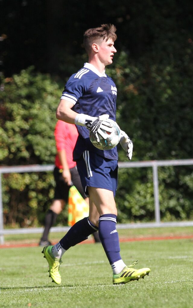 MTSV-Keeper Enno Beckmann. MTSV-Keeper Enno Beckmann.